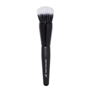 e.l.f. Brocha de punteado abovedada, cepillo de maquillaje para mezclar el producto en la piel, crea un efecto de enfoque suave, fabricado con cerdas sintéticas