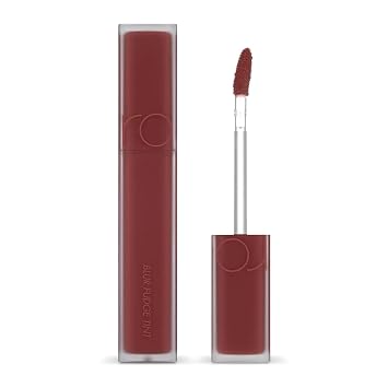 rom&nd Blur Fudge Tint 04 Radwood | Tinte labial aterciopelado suave mate K-Beauty | No se seca, de larga duración, efecto borroso sin esfuerzo | Rojo borgoña profundo para todos los tonos de piel