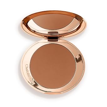 Charlotte Tilbury Airbrush Matte Bronzer - Bronceador en polvo mate suavizante y difuminador con un acabado de aerógrafo - Maquillaje rellenable infundido con mica sedosa y ácido hialurónico