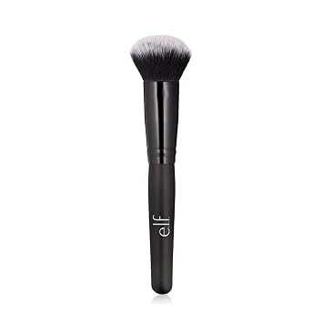 e.l.f. Brocha difuminadora de polvo, brocha de maquillaje para crear un acabado de enfoque suave, ideal para debajo de los ojos, alrededor de la nariz y las cejas, vegano y libre de crueldad animal