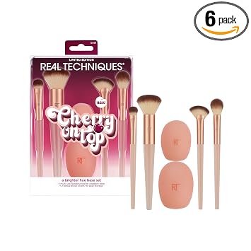 Real Techniques Cherry On Top - Juego de base de tono más brillante, brochas de maquillaje facial y fundas de viaje, para base, corrector, polvo y rubor, cerdas sintéticas, veganas y sin crueldad