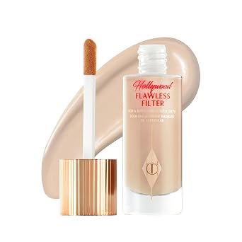 Charlotte Tilbury Hollywood Flawless - Filtro multiusos para maquillaje, potenciador de la tez y resaltador líquido iluminador con cobertura ligera - Suaviza y difumina la piel
