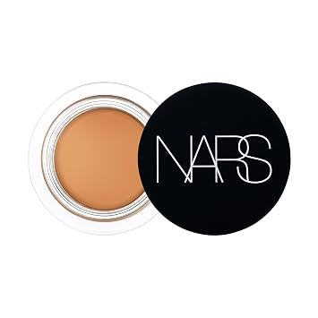 NARS Corrector completo mate suave – caramelo medio/oscuro, 2,0.8 onzas (paquete de 1)
