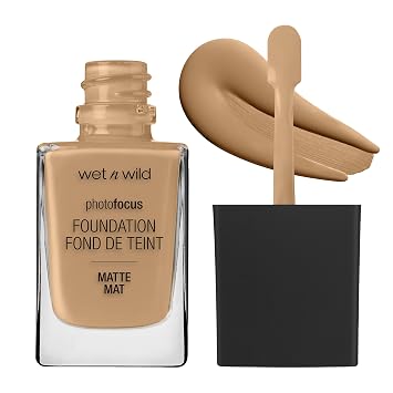 wet n wild - Base líquida Photo Focus con acabado mate Desert Beige, vegana y libre de crueldad animal