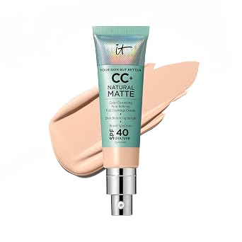 IT Cosmetics CC+ Cream Natural Matte - Base de cobertura completa sin poros con SPF 40, control de brillo de 16 horas, corrector de color, suero de equilibrio de la piel, a prueba de sudor, no