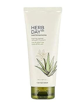 The Face Shop Herb Day 365 Master Blending Espuma limpiadora Aloe y té verde | Hidratante y calmante de la piel después de la limpieza | Limpiador facial | Eliminación de residuos de la piel y derivado naturalmente, 5.7 onzas líquidas