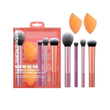 Real Techniques Juego de 6 brochas de maquillaje Everyday Essentials, incluye 4 pinceles y 2 esponjas de maquillaje para base, rubor, bronceador, contorno, sombra de ojos y polvo