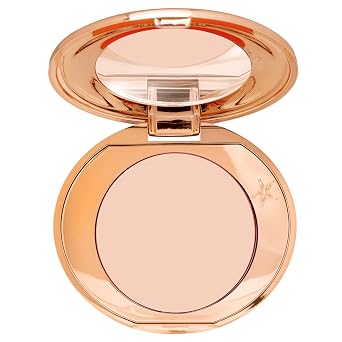Charlotte Tilbury Magic Vanish Corrector de color - Maquillaje en crema mantecosa para ayudar a reducir la apariencia de ojeras e hinchazón, enriquecido con mica para revelar una tez luminosa