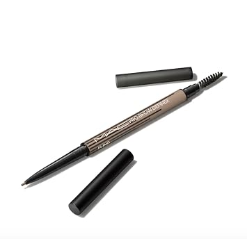 MAC Lápiz definidor de cejas profesional con punta de 0.039 in