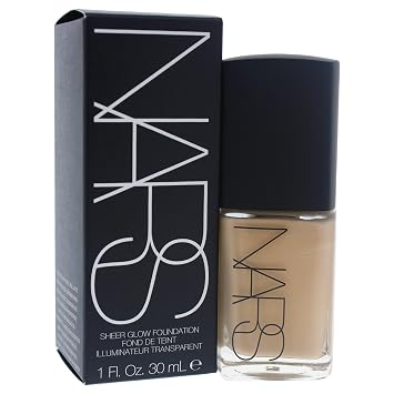 Base de maquillaje Sheer Glow Foundation, NARS , Fiji